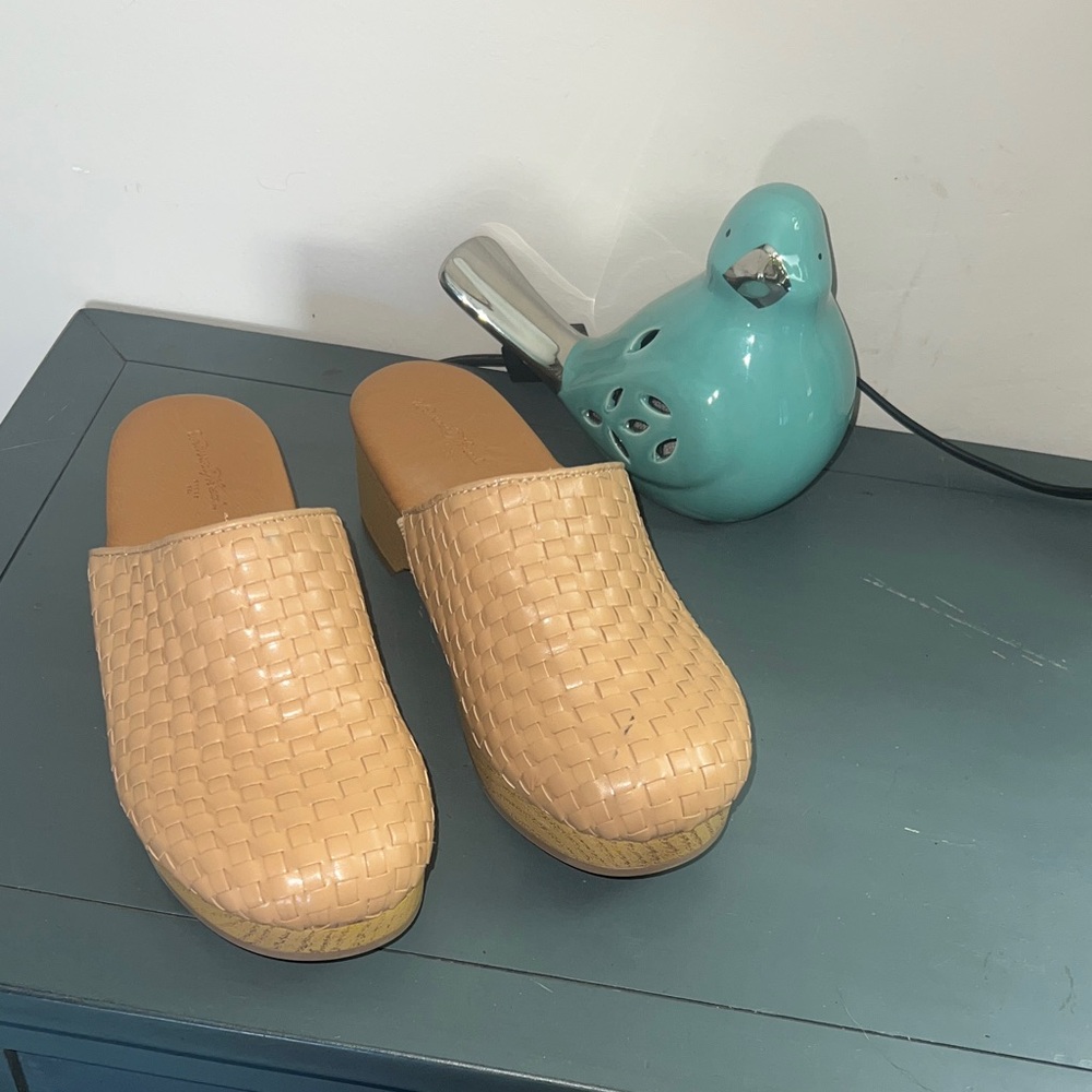 Universal Thread Beige Woven Clogs 6.5 - image 2